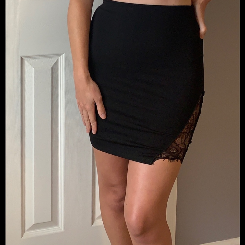 Lulus Black high waist miniskirt with lace. Small.